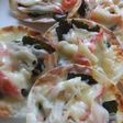 餃子の皮で簡単カニカマ和風ピザ☆