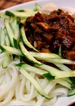 盛岡市民直伝★ヘルシーな黒ゴマじゃじゃ麺-レシピのメイン写真