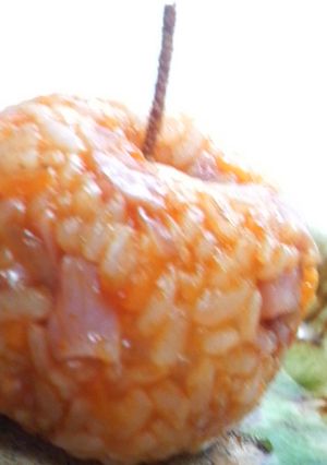 キャラ弁に☆りんごのおにぎり-レシピのメイン写真
