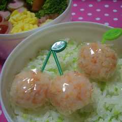 รูปของ クルクルラップおにぎり♡フルーツ♡