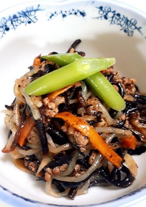 乾物料理☆長ひじきと切干大根の挽肉蒸し炒め-レシピのメイン写真