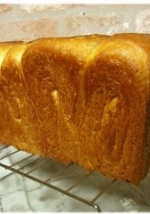デニッシュみたい＾＾角ブリオッシュ食パン-レシピのメイン写真