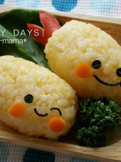 エビフライくん❤キャラおにぎり❤キャラ弁-レシピのメイン写真