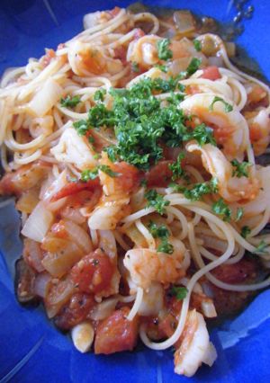 ランチに♪海老のトマトソースパスタ-レシピのメイン写真