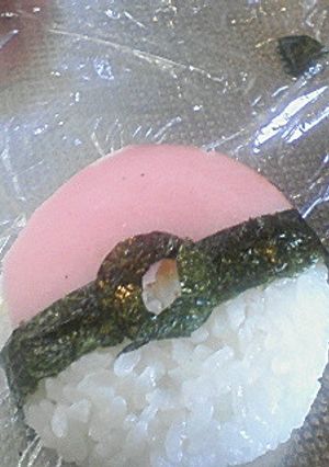 大人気★モンスターボールのおにぎり♪-レシピのメイン写真