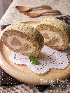 紅茶スポンジと桃のロールケーキ-レシピのメイン写真