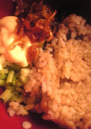 いかなごのくぎ煮の胡麻マヨ葱混ぜご飯-レシピのメイン写真