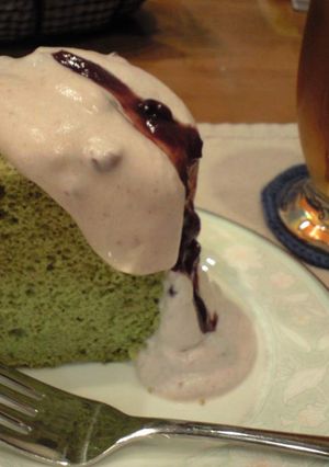 抹茶シフォン小豆生クリーム添え-レシピのメイン写真