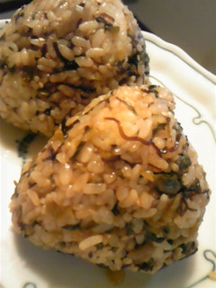 冷めても美味しい高菜おむすび-レシピのメイン写真
