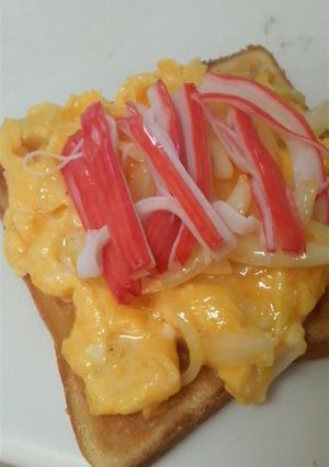 ふわふわ甘たま☆カニカマトースト-レシピのメイン写真