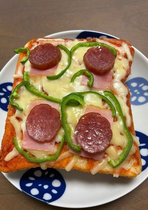 ピザソースを使って、簡単ピザトースト-レシピのメイン写真