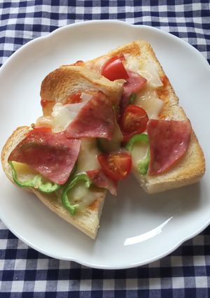 簡単な手作りピザソースのピザトースト♪-レシピのメイン写真