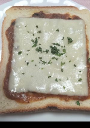 カレーチーズトースト-レシピのメイン写真