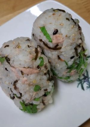 ツナと塩昆布のおにぎり-レシピのメイン写真