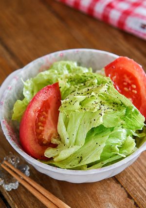 レタスとトマトの塩だれサラダ-レシピのメイン写真