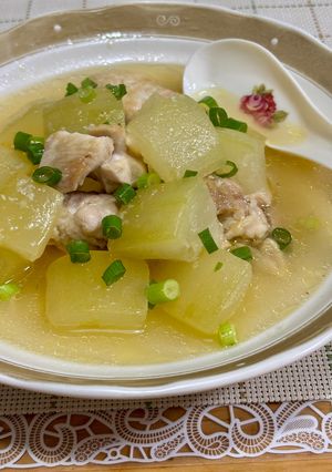 冬瓜と鶏もも肉のスープ煮込み♪-レシピのメイン写真