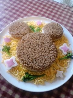 雛祭りにミッキーのそぼろ寿司♪-レシピのメイン写真