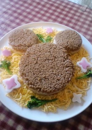 雛祭りにミッキーのそぼろ寿司♪-レシピのメイン写真