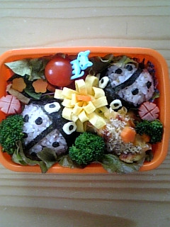 初心者でも簡単☆テントウムシ弁当-レシピのメイン写真