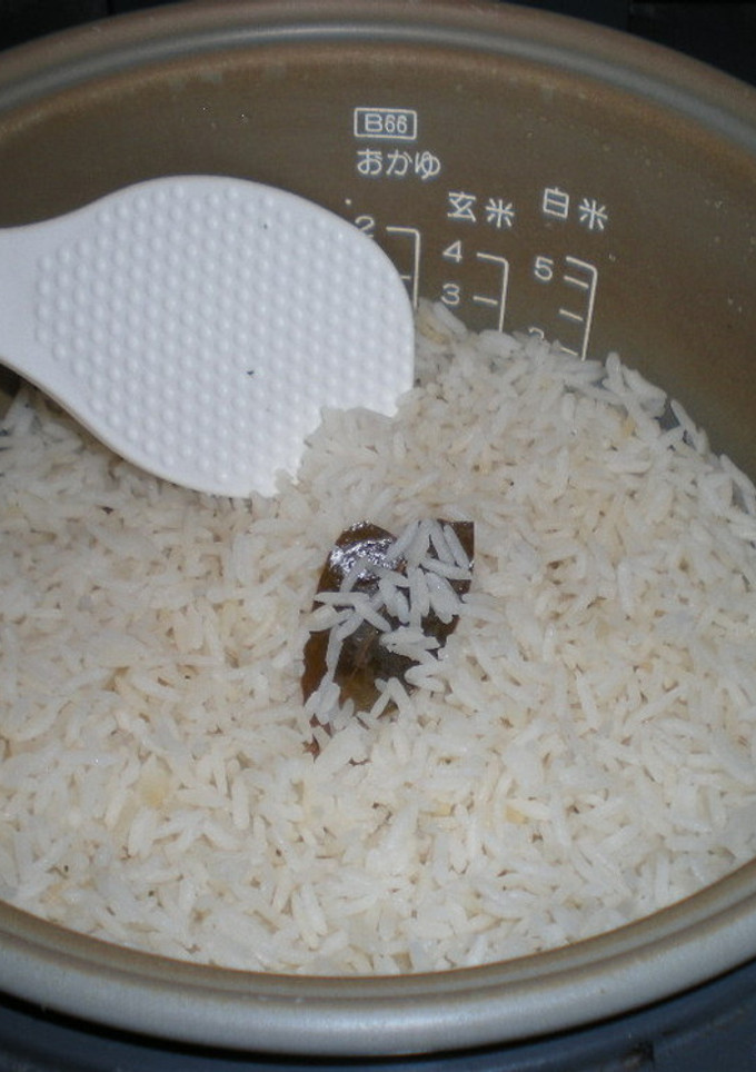 日本の炊飯器で外米（長粒米）を炊いてみた-レシピのメイン写真
