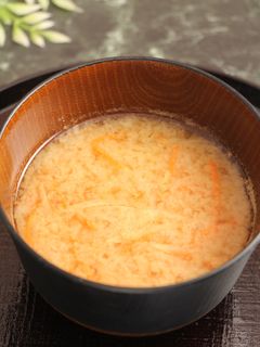簡単!千切り大根人参のお味噌汁-レシピのメイン写真