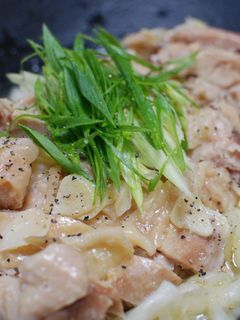 キャベツと塩もみ鶏の酒蒸し-レシピのメイン写真