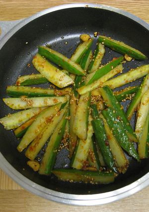 胡瓜のにんにく炒め-レシピのメイン写真