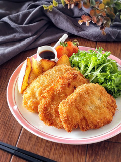 鶏むね1枚で4人分?!簡単チキンカツ。-レシピのメイン写真