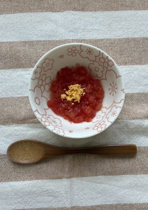 ミニトマトの卵黄のせ＊離乳食7-8か月-レシピのメイン写真