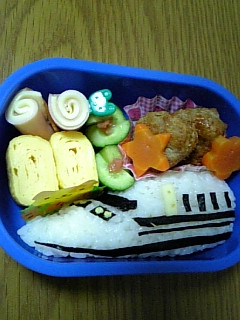 キャラ弁 700系 新幹線弁当-レシピのメイン写真