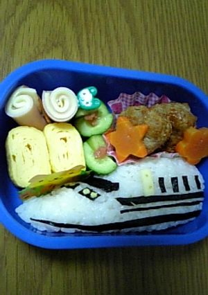 キャラ弁　700系　新幹線弁当-レシピのメイン写真