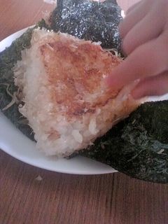 バターごはん焼きおにぎり☆inチーズ-レシピのメイン写真