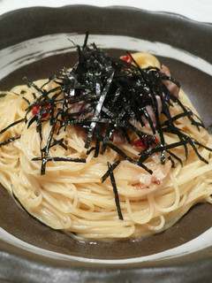 簡単♪ 和風ガーリックわさび梅肉パスタ-レシピのメイン写真
