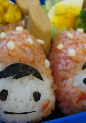 いちごちゃん姉妹のおにぎり*キャラ弁**-レシピのメイン写真