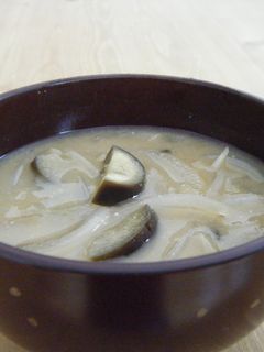 なすと玉ねぎのお味噌汁✿-レシピのメイン写真