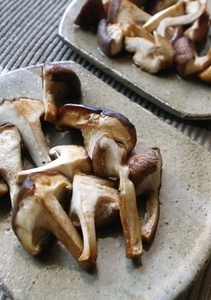 オーブントースターで★しいたけ焼くだけ♪-レシピのメイン写真