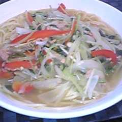 A picture of ツナ缶でスープパスタ.