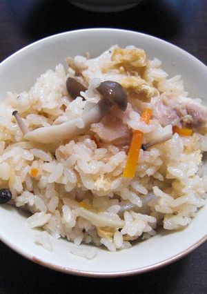 食欲の秋！五目炊き込みごはん-レシピのメイン写真