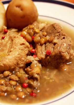 冬の部屋を温かくする、豚肉と豆の煮込み。-レシピのメイン写真