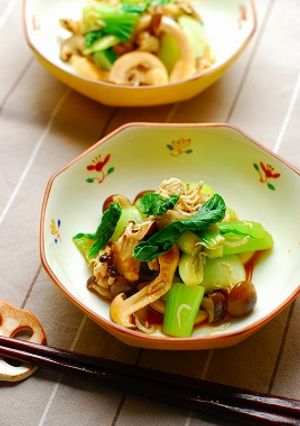 青梗菜とシメジのオイスターソース和え-レシピのメイン写真