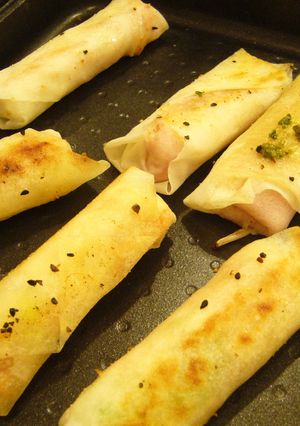 揚げずにオイシイ♪チーズとハムの焼春巻☆-レシピのメイン写真