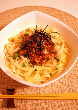 キムチ納豆釜玉うどん-レシピのメイン写真