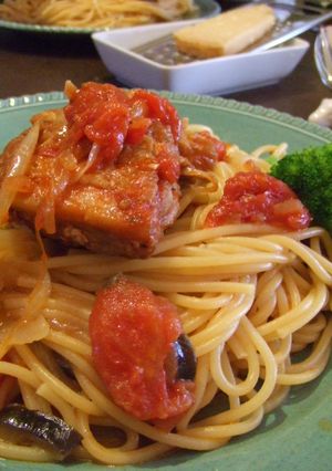 チキンのトマトソース煮込みスパゲッティ-レシピのメイン写真