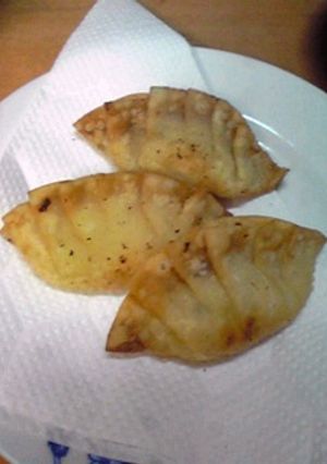 カリっとおいしいおつまみ揚げ餃子！-レシピのメイン写真