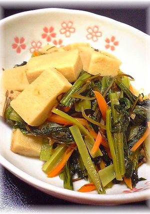 ほっとするね♪高野豆腐と小松菜の炒め煮。-レシピのメイン写真