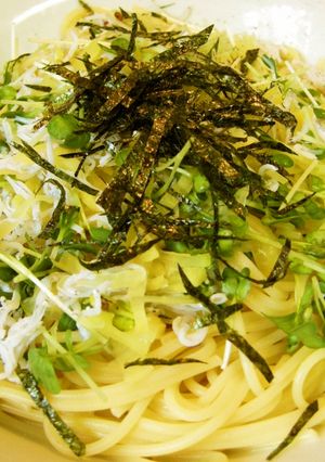 意外にいける！お手軽！　お新香パスタ-レシピのメイン写真
