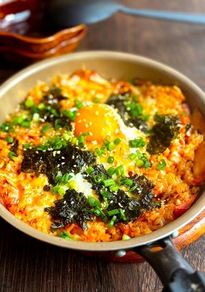 フライパンでニンニクキムチーズチャーハン-レシピのメイン写真