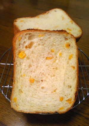 ＨＢで♪た〜っぷりコーンのコーンパン-レシピのメイン写真