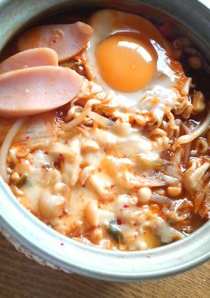 辛ラーメンで簡単ブテチゲ-レシピのメイン写真