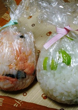 たまご型　クルクルラップおにぎり-レシピのメイン写真